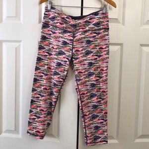 VSX bright colored legging crop